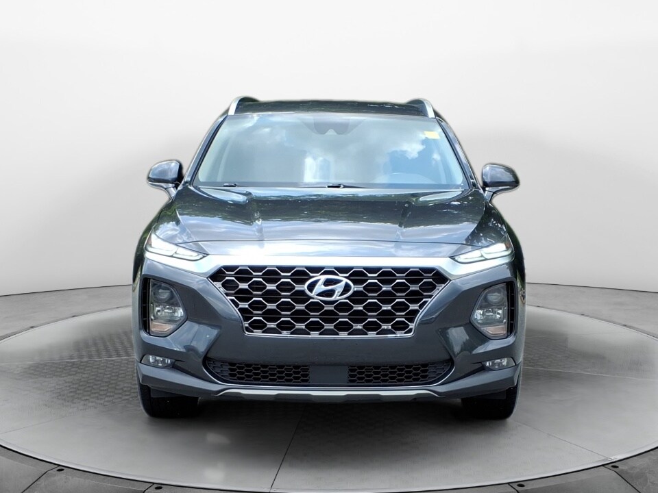 2020 Hyundai Santa Fe SEL photo 2