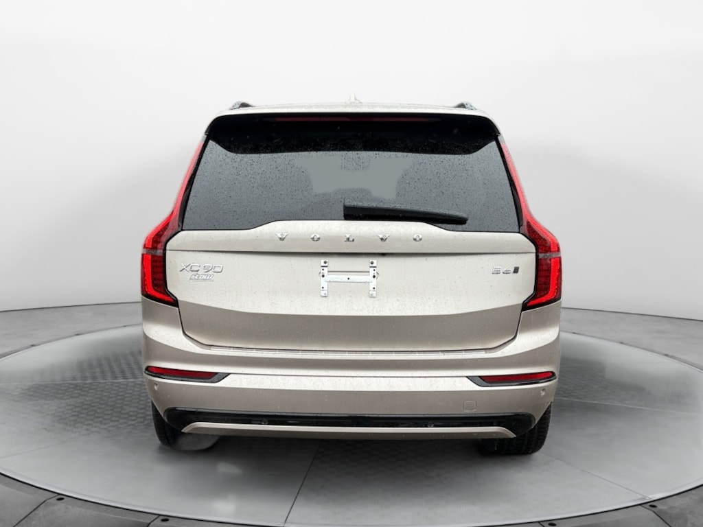New 2026 Volvo XC90 B6 Ultra Dark Theme 7-Seater SUV