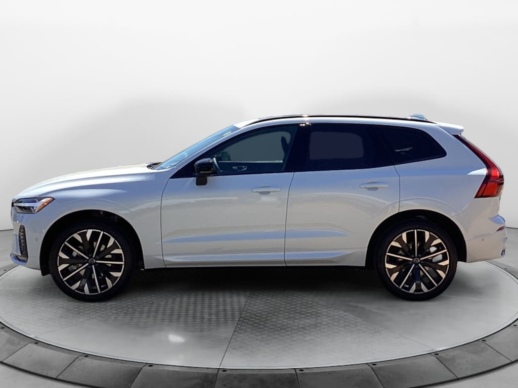 New 2026 Volvo XC60 B5 Ultra SUV