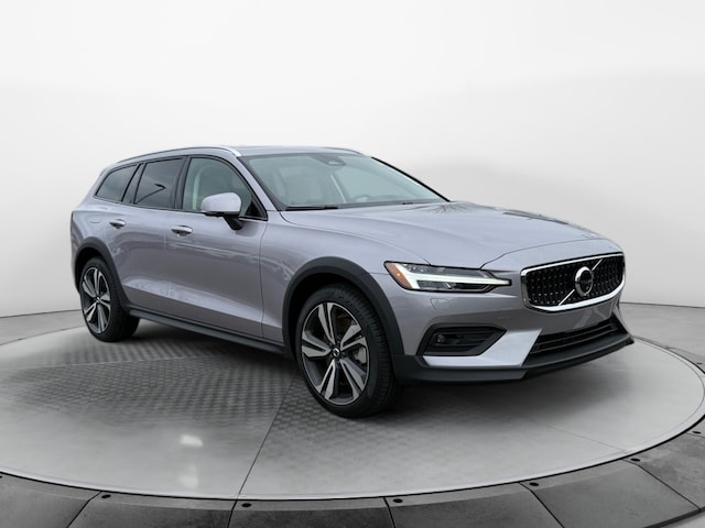 2026 Volvo V60 Cross Country B5 Plus AWD Wagon YV4L12WK7T2170506