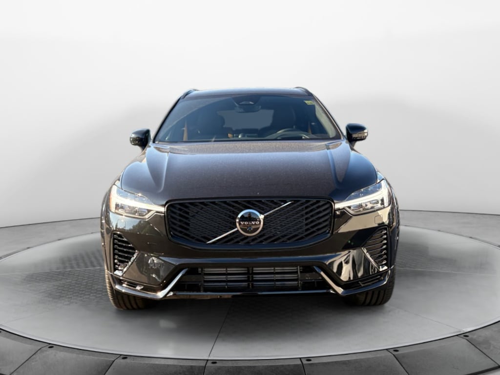 New 2026 Volvo XC60 plug-in hybrid T8 Polestar Engineered SUV