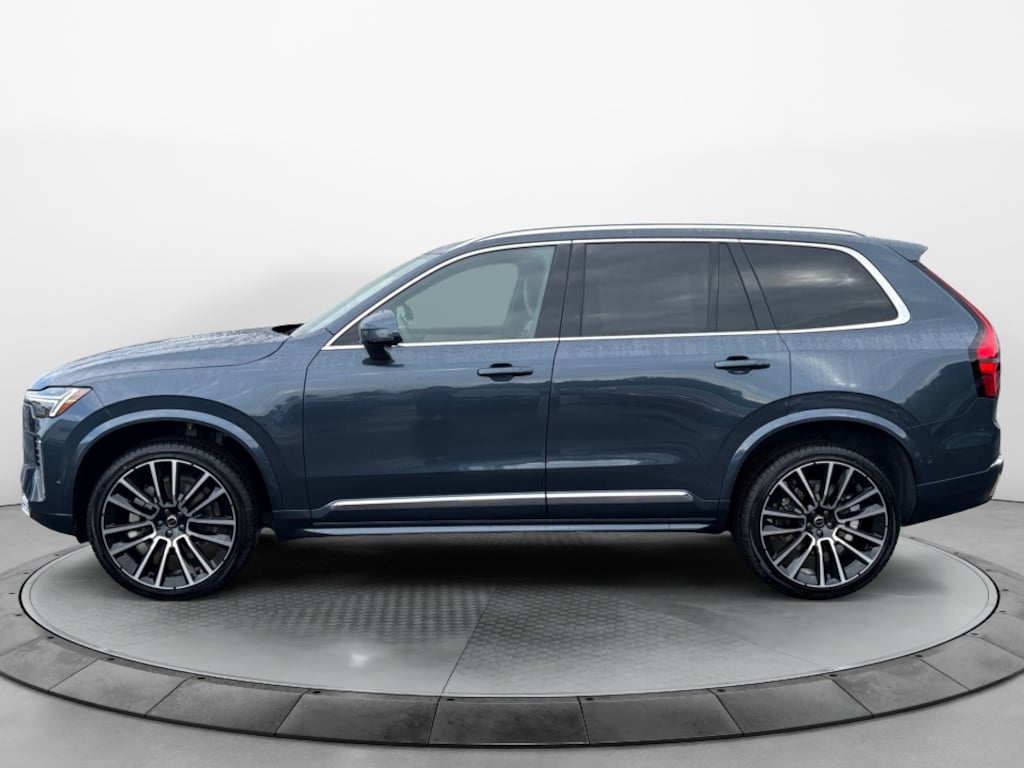 New 2026 Volvo XC90 B6 Plus 7-Seater SUV