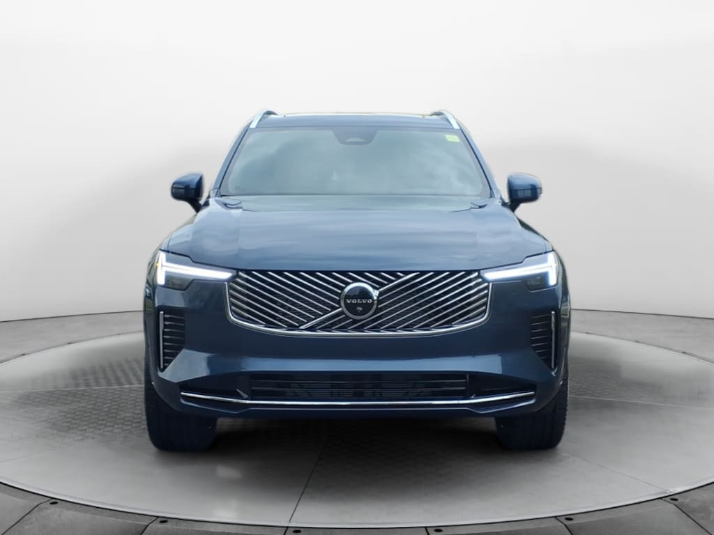 New 2026 Volvo XC90 B6 Plus 7-Seater SUV