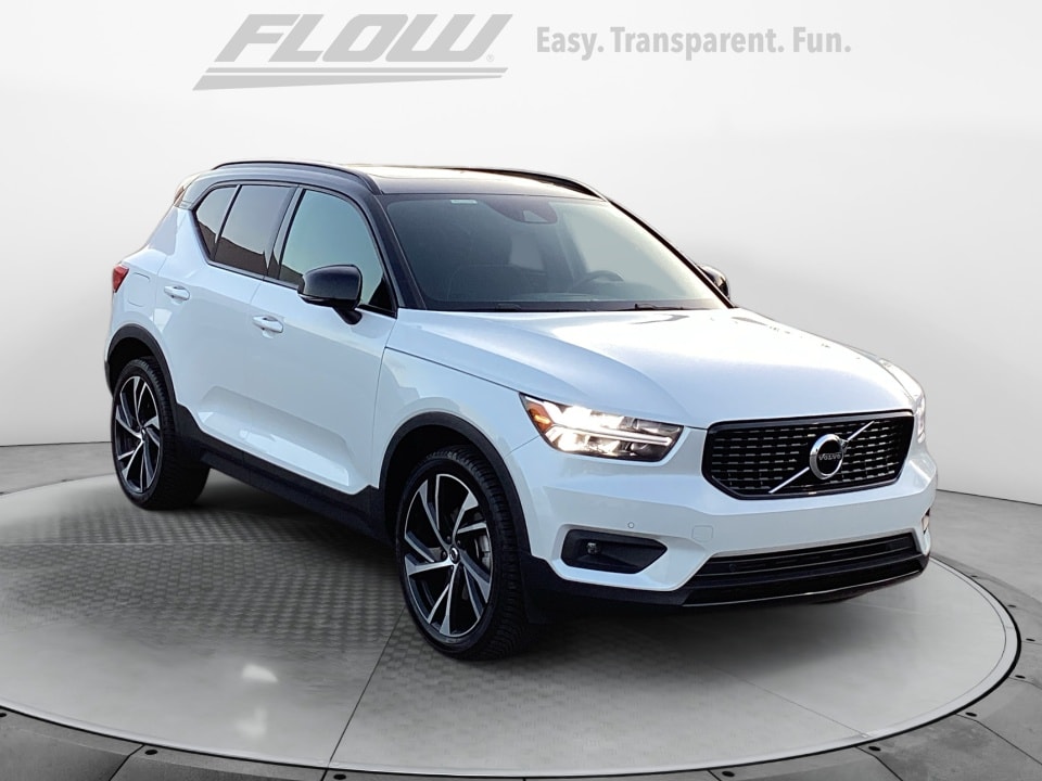 2020 Volvo XC40 R-Design