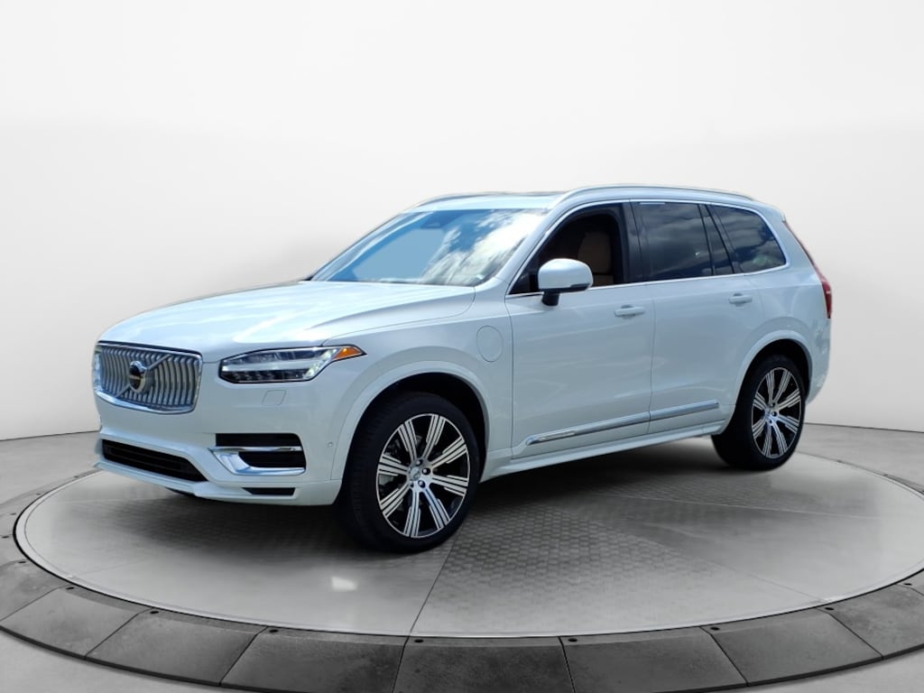 Certified 2024 Volvo XC90 Recharge Plug-In Hybrid T8 Ultimate Bright Theme 7-Seater SUV