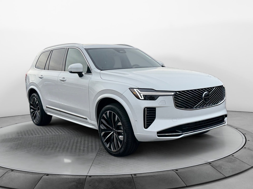 2026 Volvo XC90 Plus's photo
