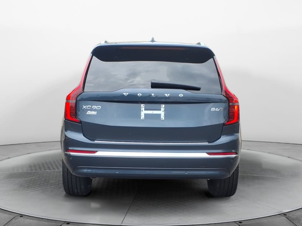 New 2026 Volvo XC90 B6 Plus 7-Seater SUV