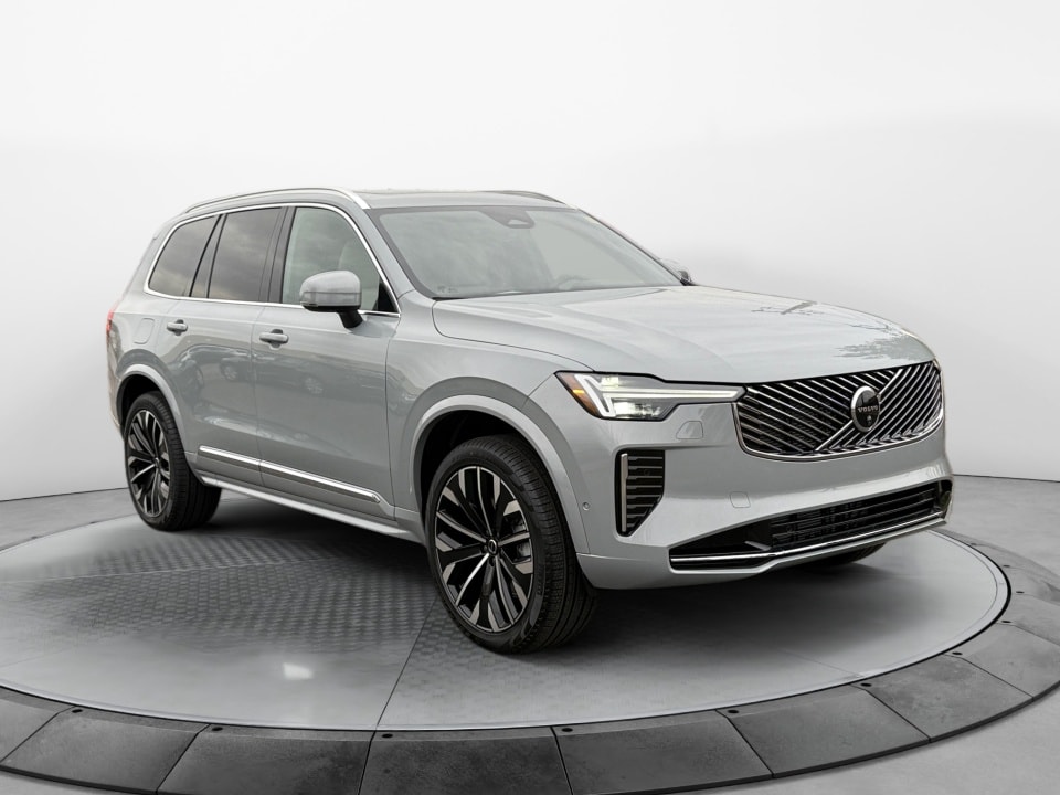 2026 Volvo XC90 Plus's photo