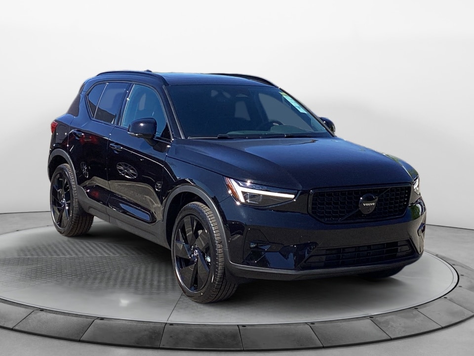 2026 Volvo XC40 B5 Ultra Ultra Black Edition AWD's photo