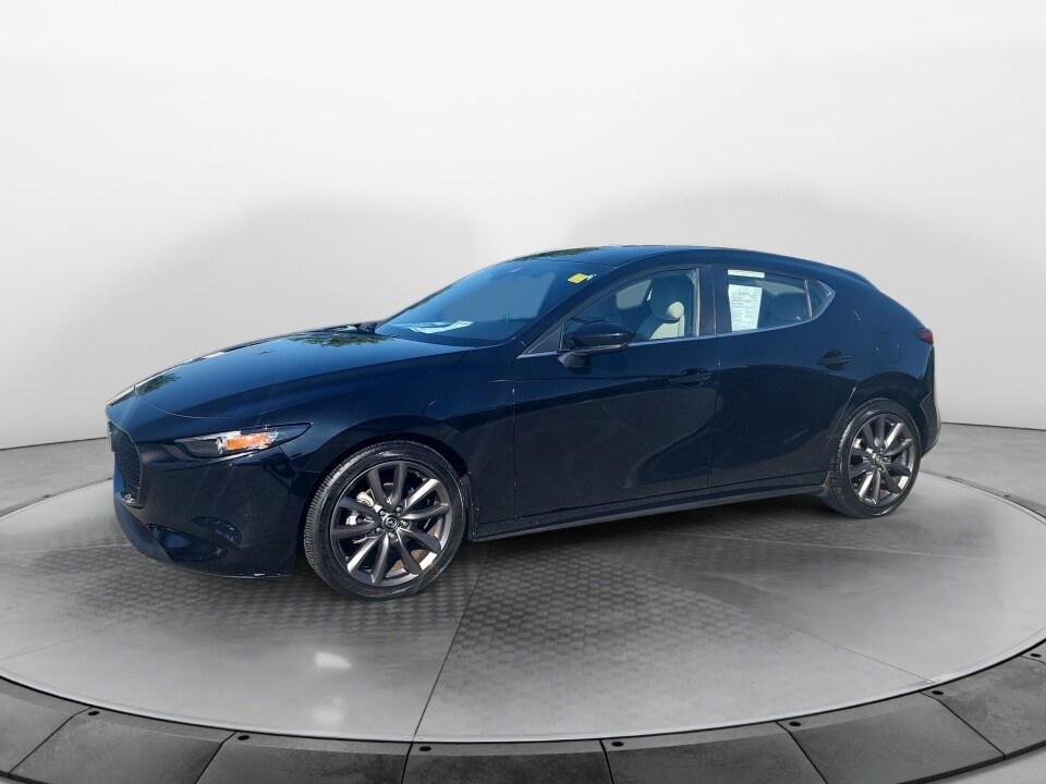 2019 Mazda Mazda3 Hatchback Preferred photo 3