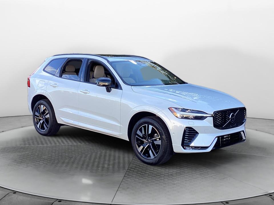 2027 Volvo XC60 B5 Plus AWD SUV
