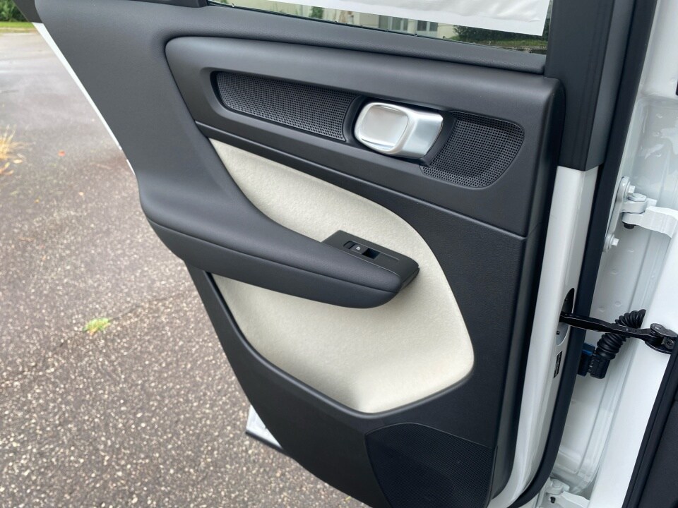 2026 Volvo XC40 Ultra - Photo 29