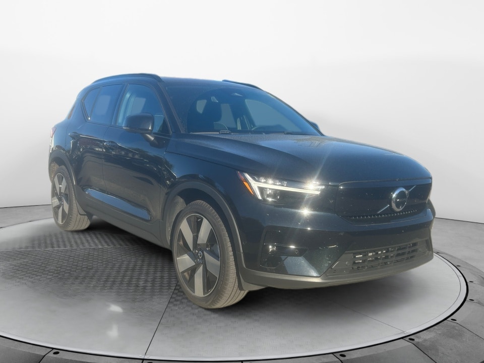 2024 Volvo XC40 Plus