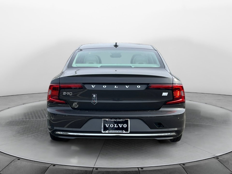 2024 Volvo S90 T8 Ultimate photo 3
