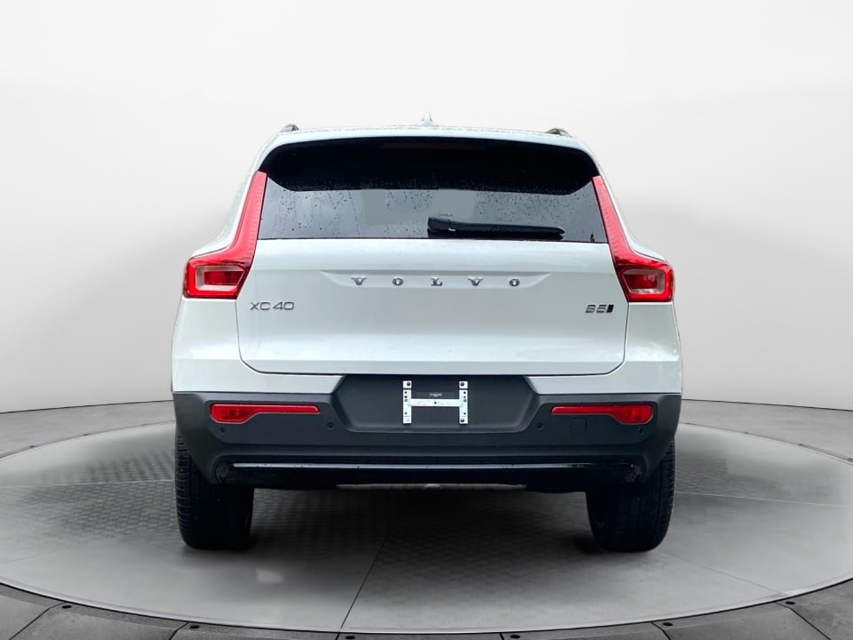 2026 Volvo XC40 Ultra - Photo 6