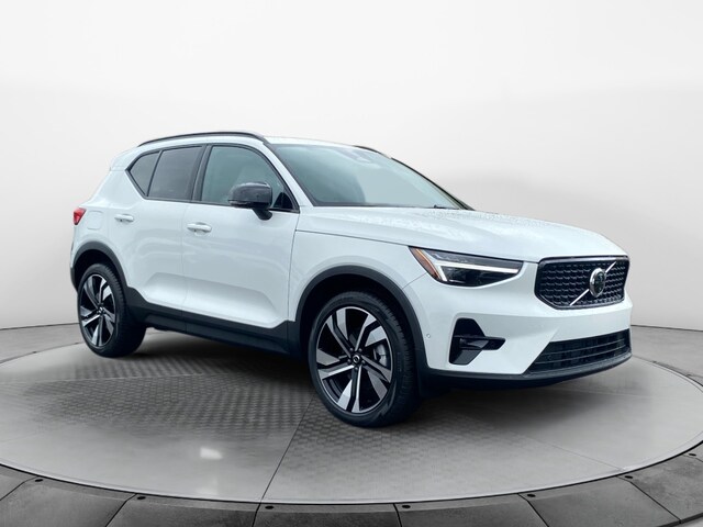 2026 Volvo XC40 B5 Ultra AWD SUV YV4L12UM2T2674336