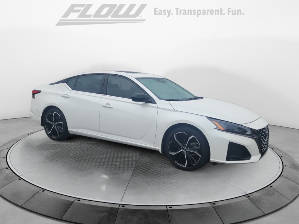 Used 2024 Nissan Altima SR FWD Sedan