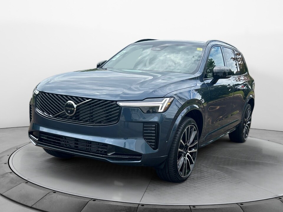 2026 Volvo XC90 photo 3