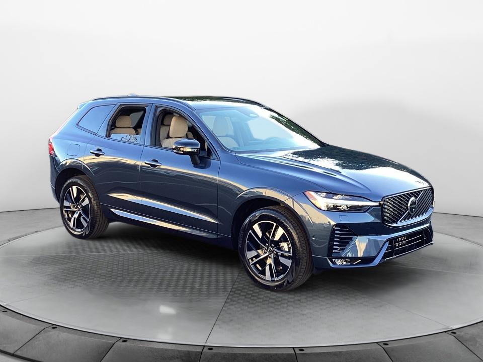 2027 Volvo XC60 B5 Plus AWD SUV