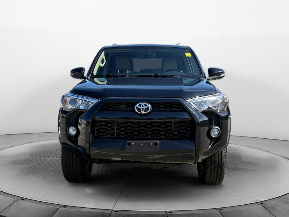 2017 Toyota 4Runner SR5 Premium photo 2