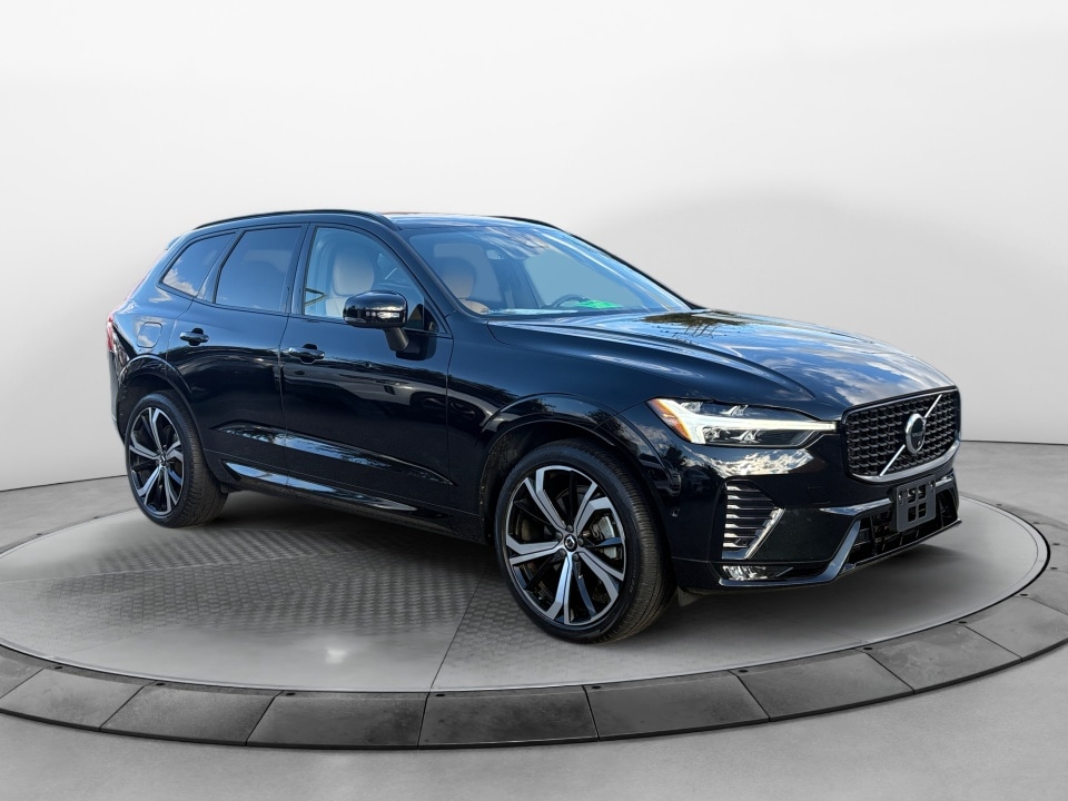 2023 Volvo XC60 Ultimate's photo