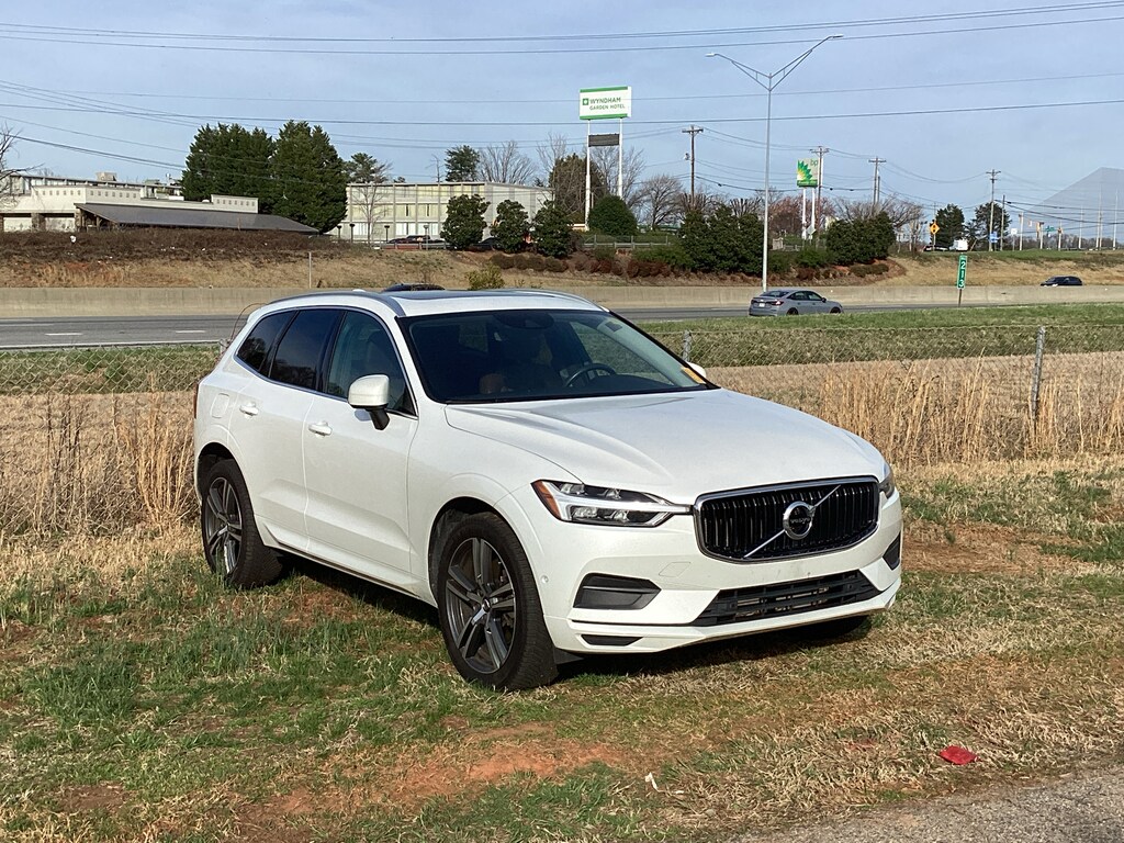 Used 2018 Volvo XC60 T6 Momentum SUV