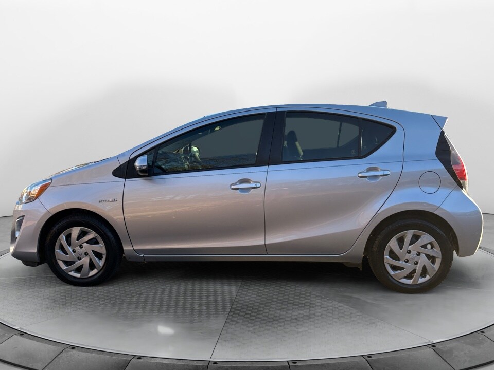 2015 Toyota Prius C Two photo 4