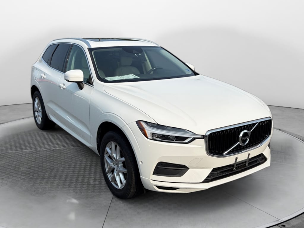 Used 2019 Volvo XC60 Momentum SUV