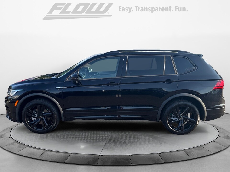 2024 Volkswagen Tiguan SE R-Line Black photo 4