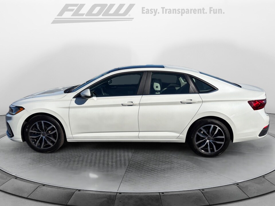 2025 Volkswagen Jetta 1.5T SE photo 4