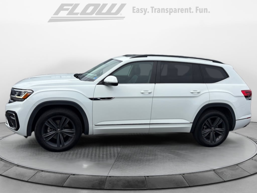 Used 2021 Volkswagen Atlas 3.6L V6 SE w/Technology R-Line SUV