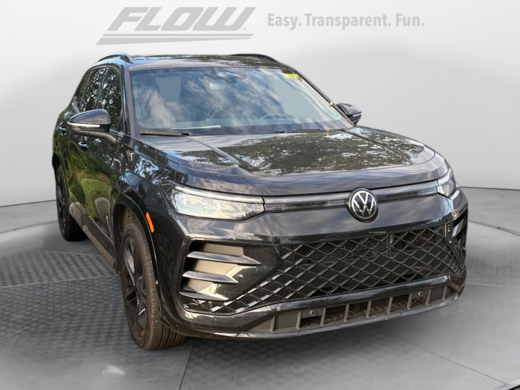 Used 2026 Volkswagen Tiguan SE R-Line Black SUV