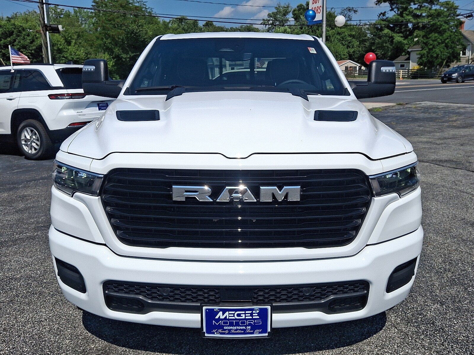 2025 Ram 1500 Laramie photo 2
