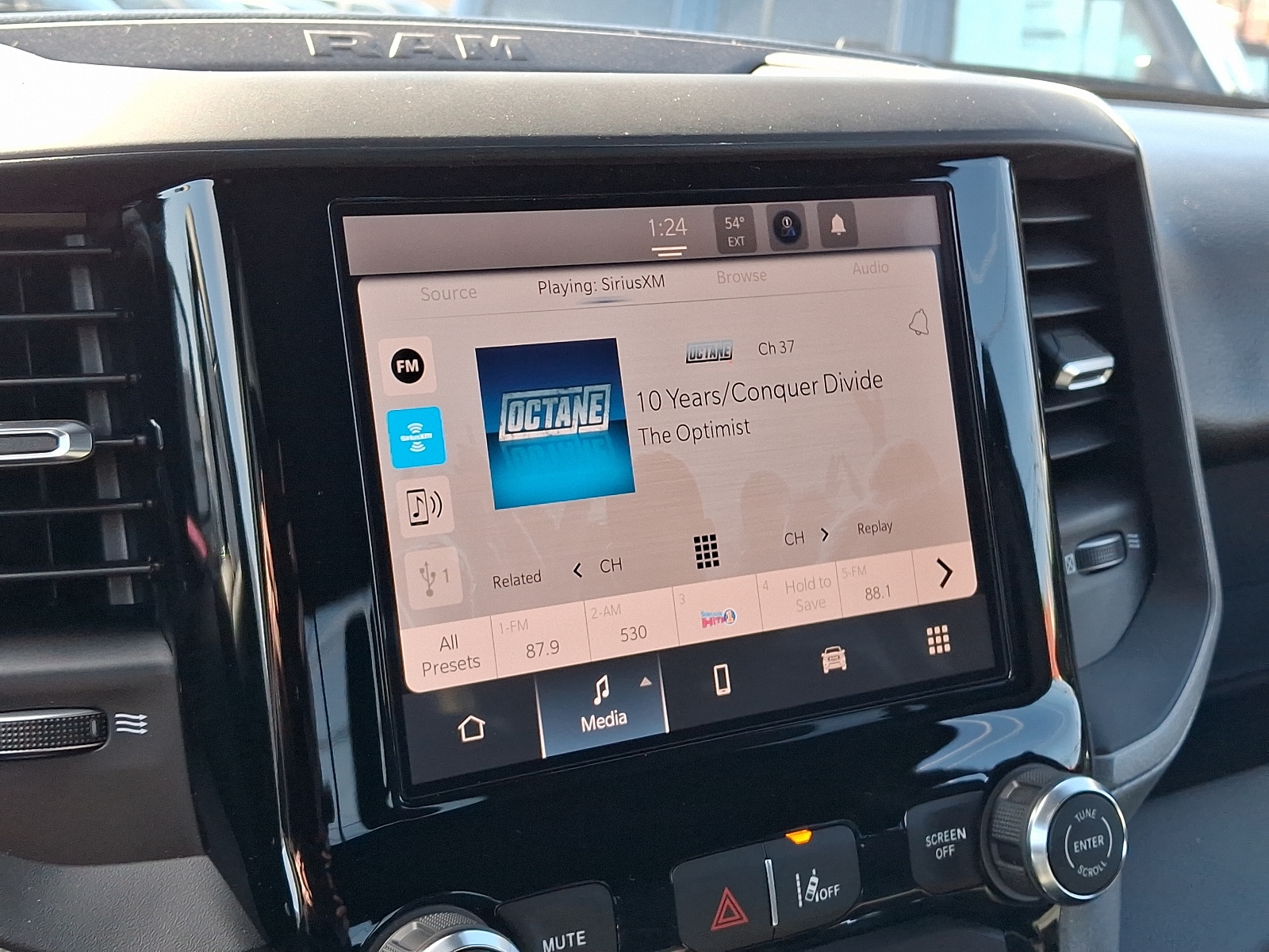 2025 RAM 1500 Tradesman - Photo 15