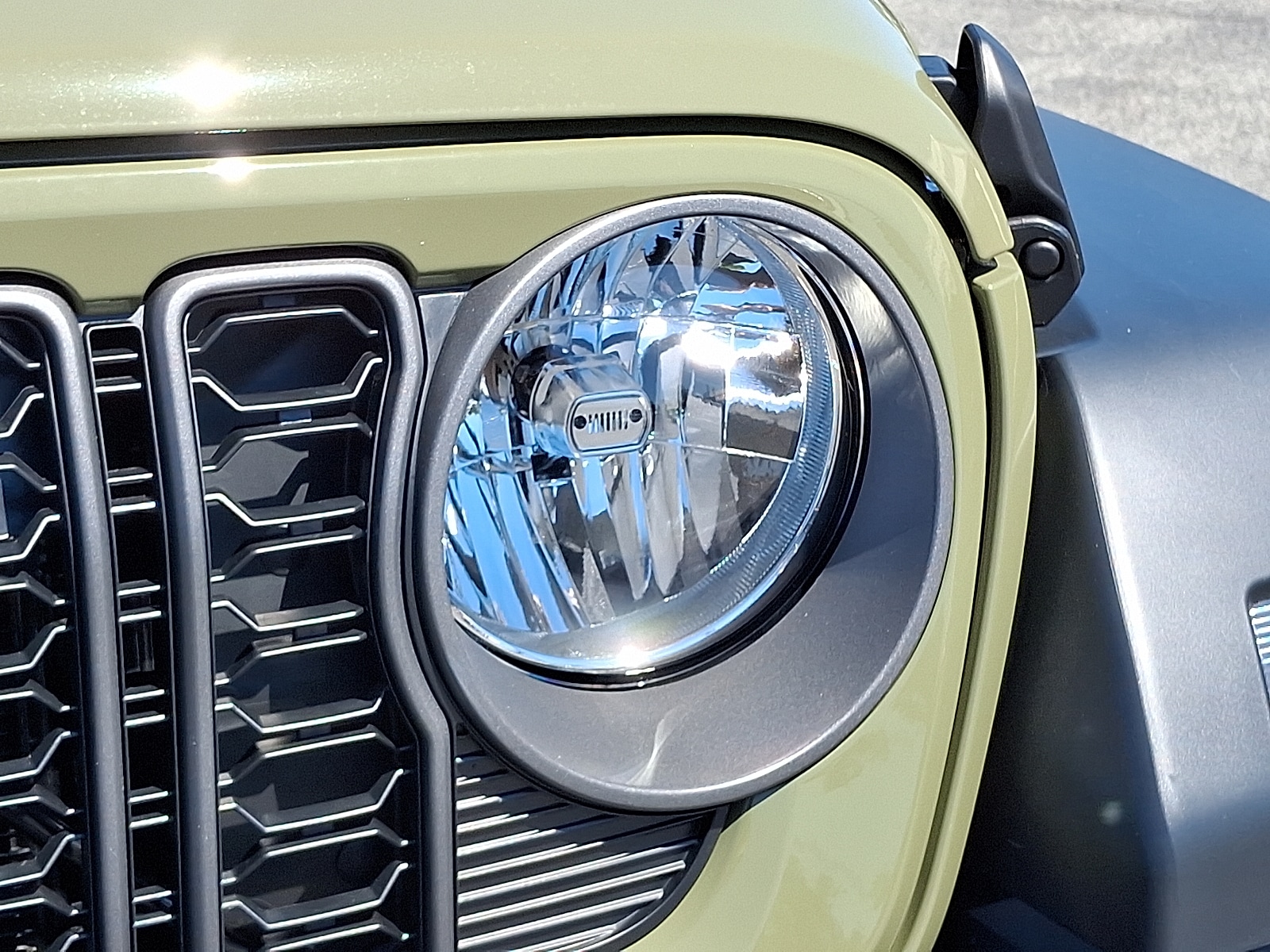 2025 Jeep Wrangler 4-Door Sport S - Photo 9