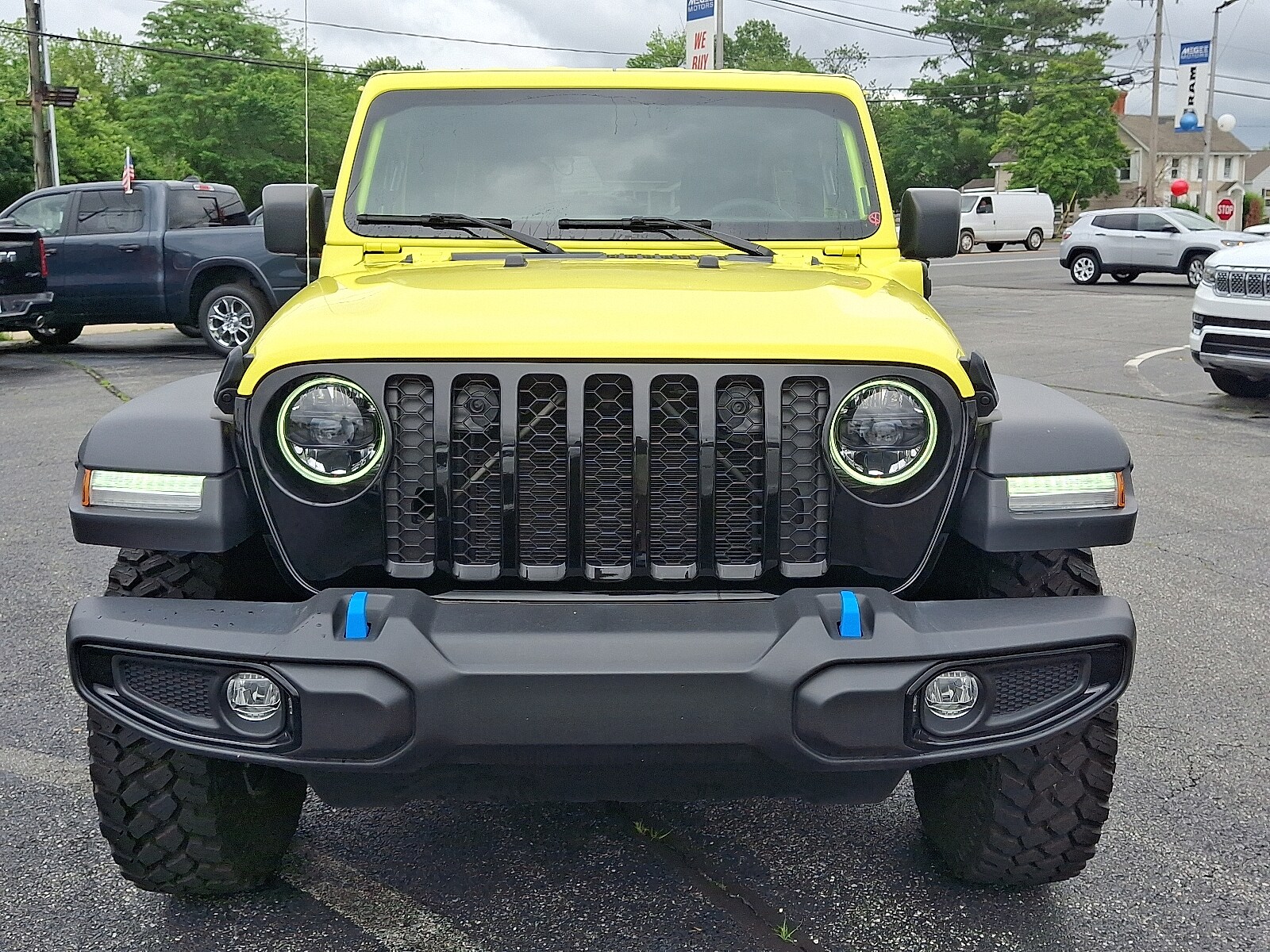 2023 Jeep Wrangler 4xe Willys photo 2
