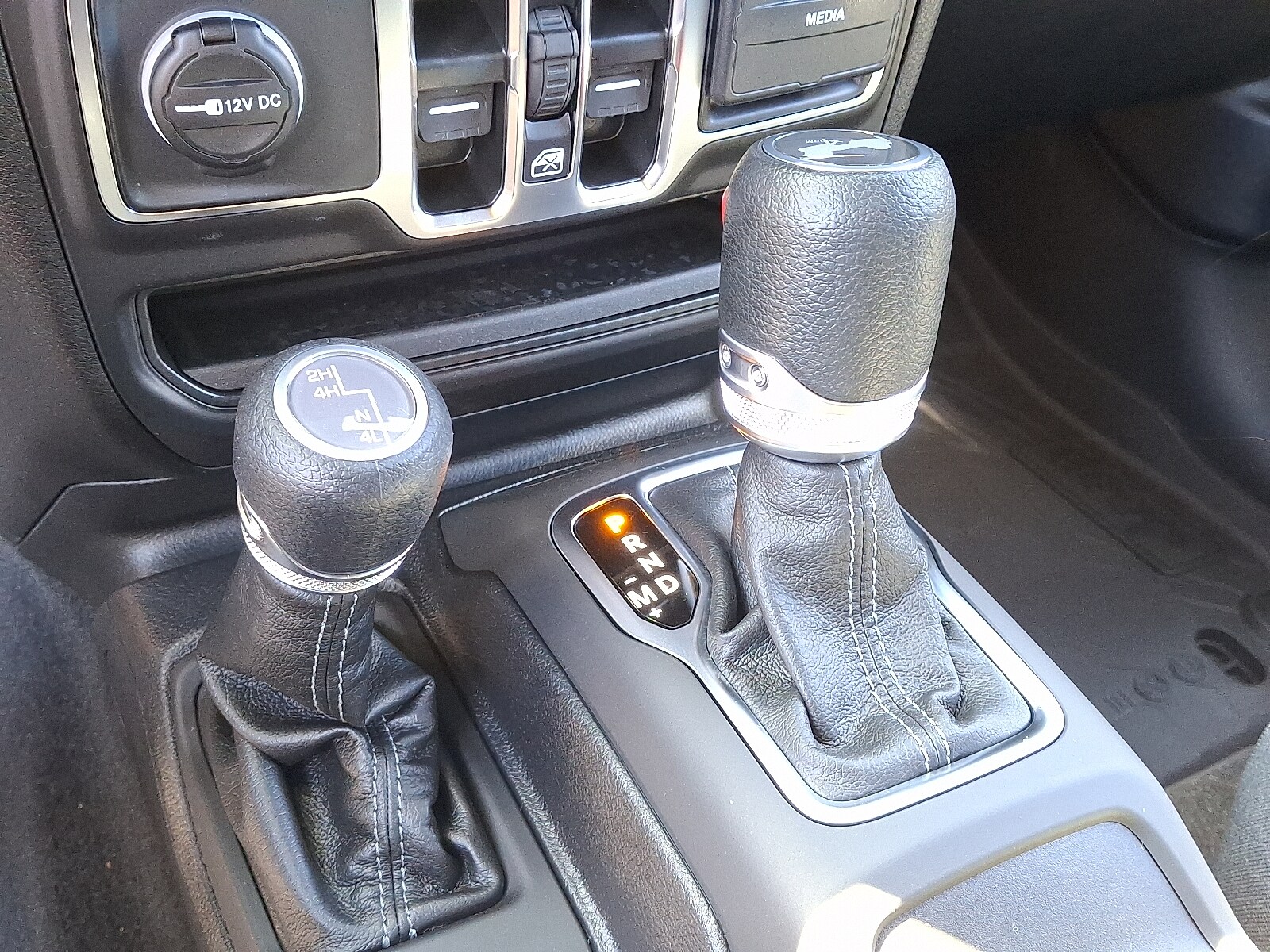 2025 Jeep Wrangler 4-Door Sport S - Photo 14