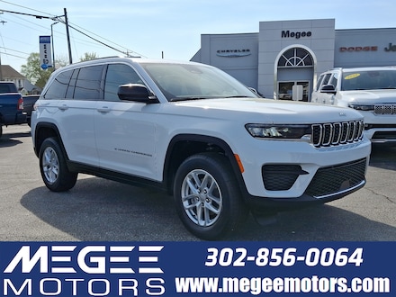 2025 Jeep Grand Cherokee LAREDO X 4X4 Sport Utility