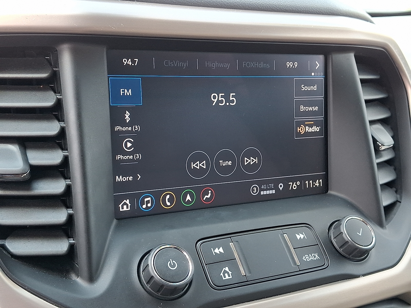 2021 GMC Acadia Denali - Photo 17