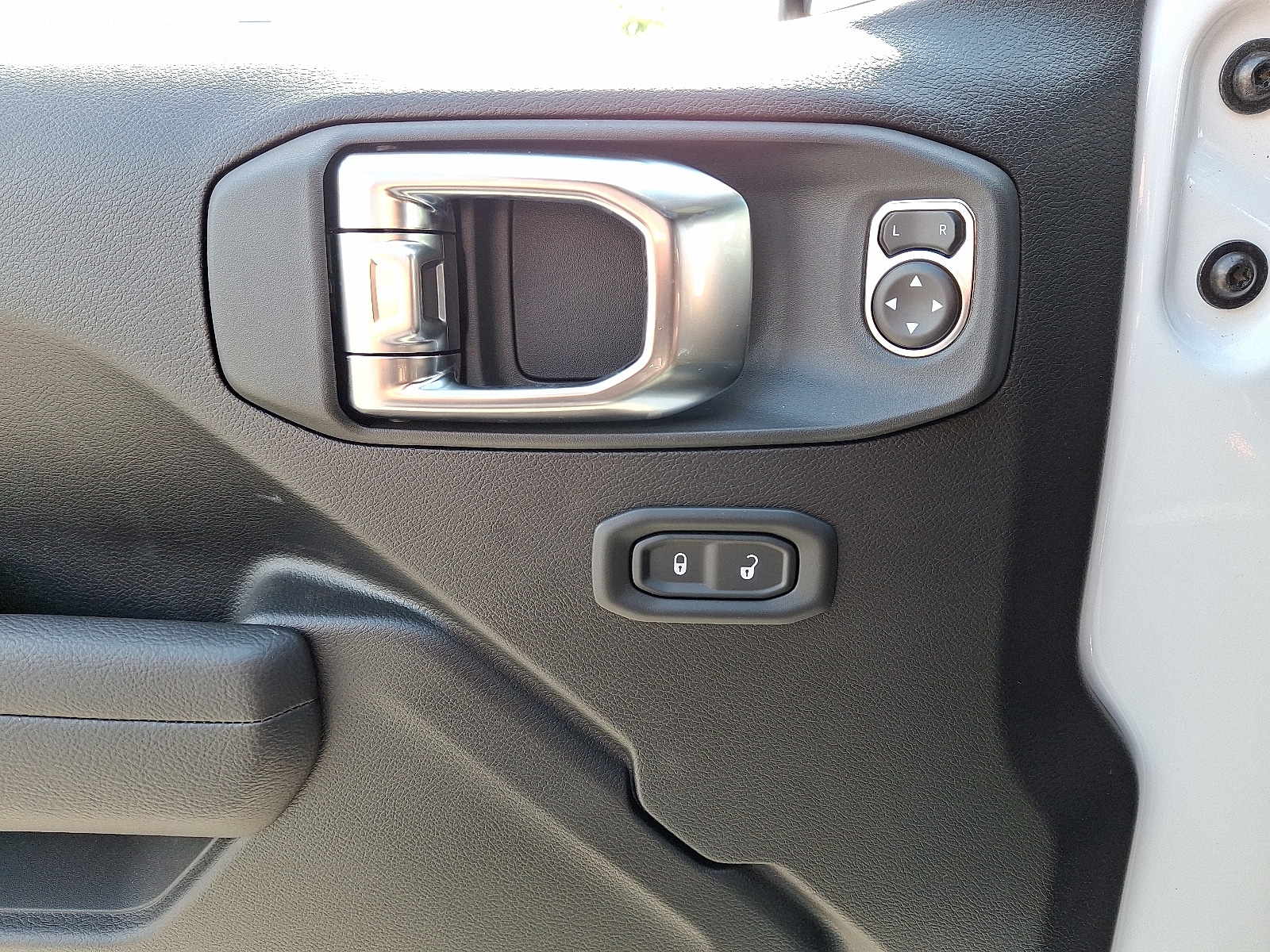 2025 Jeep Wrangler 4-Door Sport S - Photo 12
