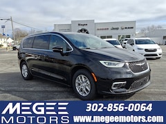 2026 Chrysler Pacifica SELECT Passenger Van