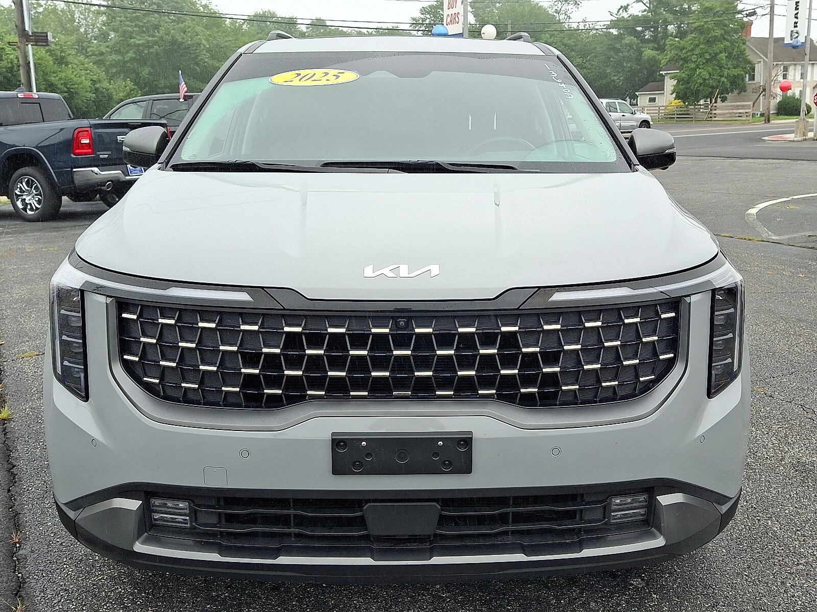 2025 Kia Carnival SX Prestige photo 2