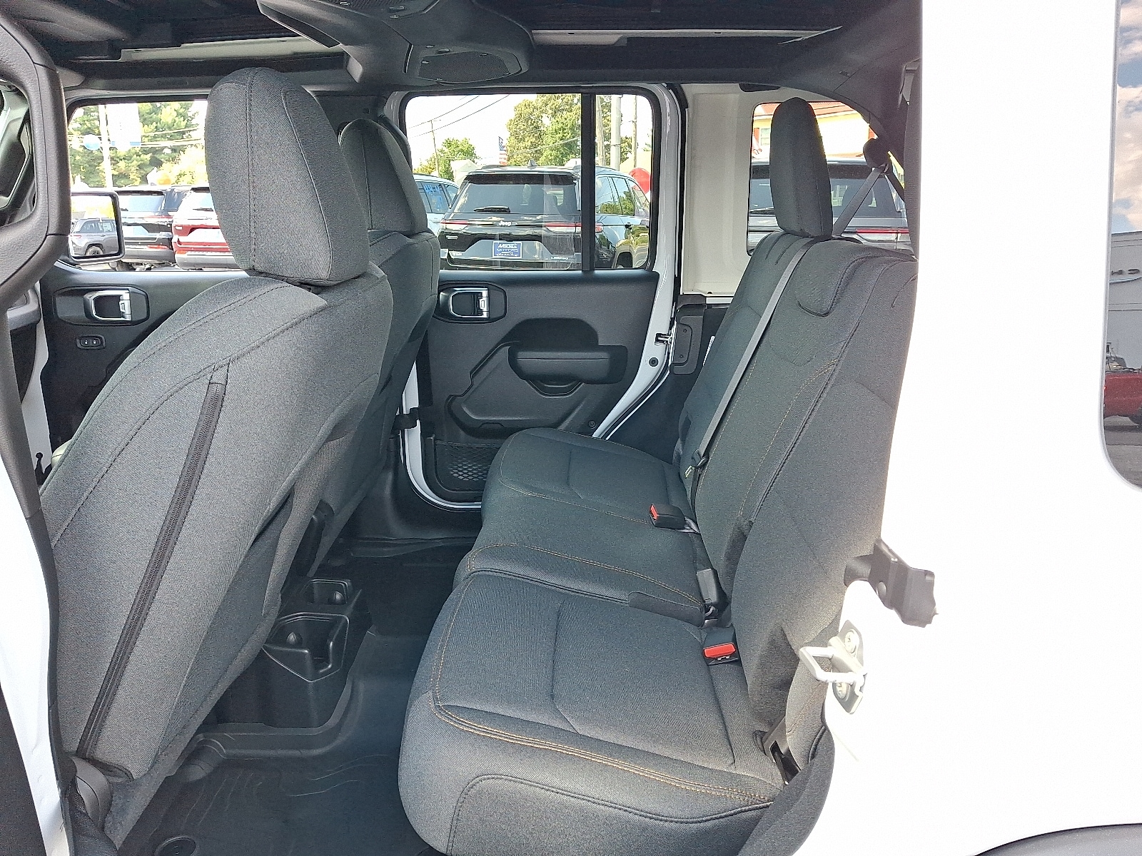 2025 Jeep Wrangler 4-Door Sport S - Photo 10