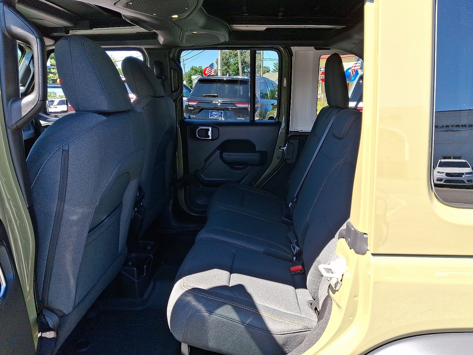 2025 Jeep Wrangler 4-Door Sport S - Photo 10