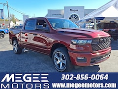 2025 Ram 1500 Tradesman Crew Cab 4x4 5'7 Box Pickup