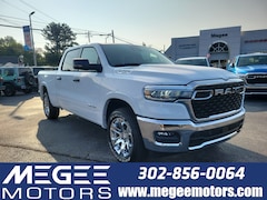 2025 Ram 1500 BIG HORN CREW CAB 4X4 6'4 BOX Pickup