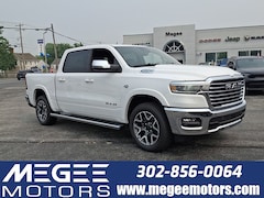 2026 Ram 1500 LARAMIE CREW CAB 4X4 5'7 BOX Pickup