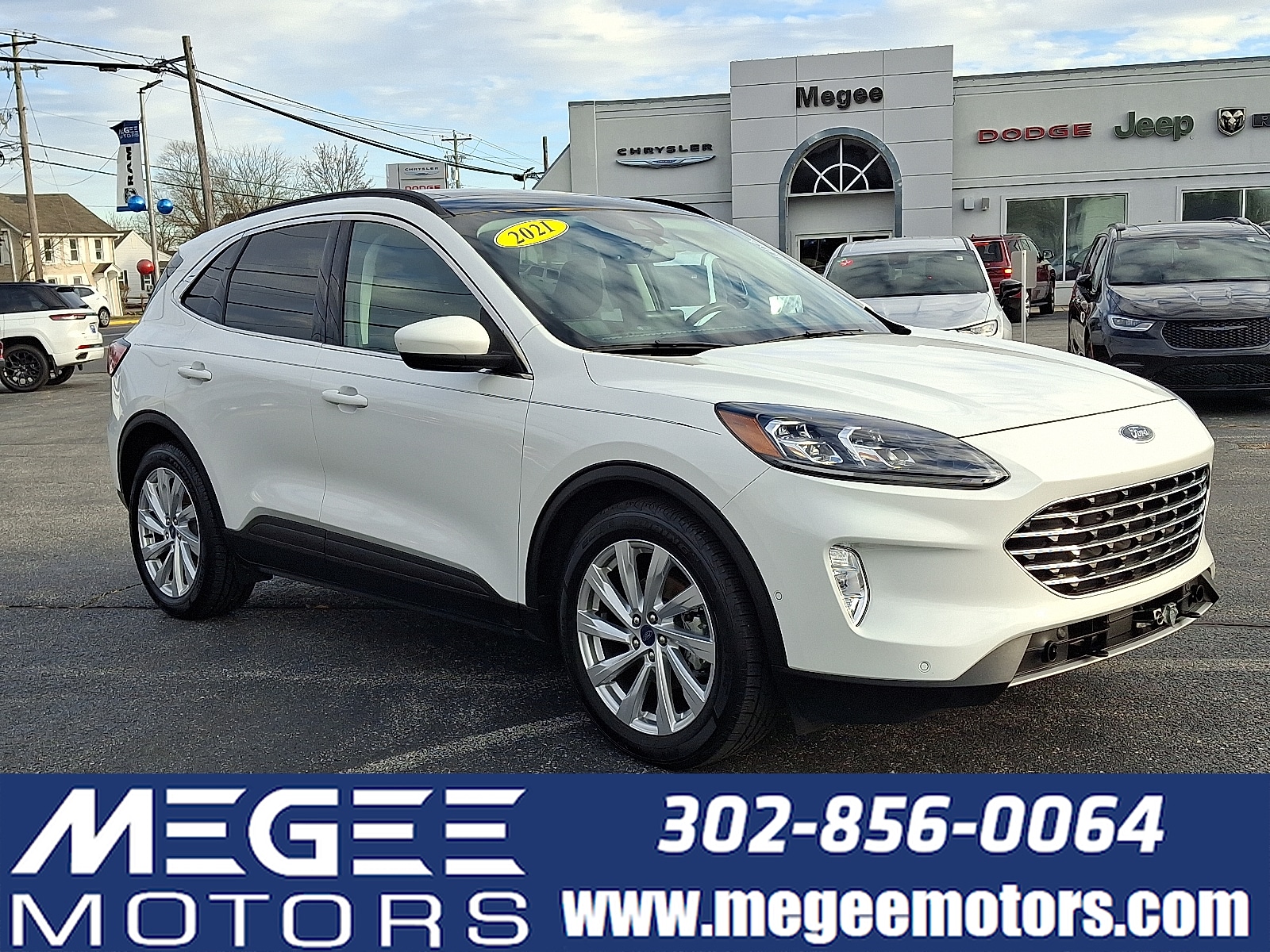 2021 Ford Escape Titanium's photo