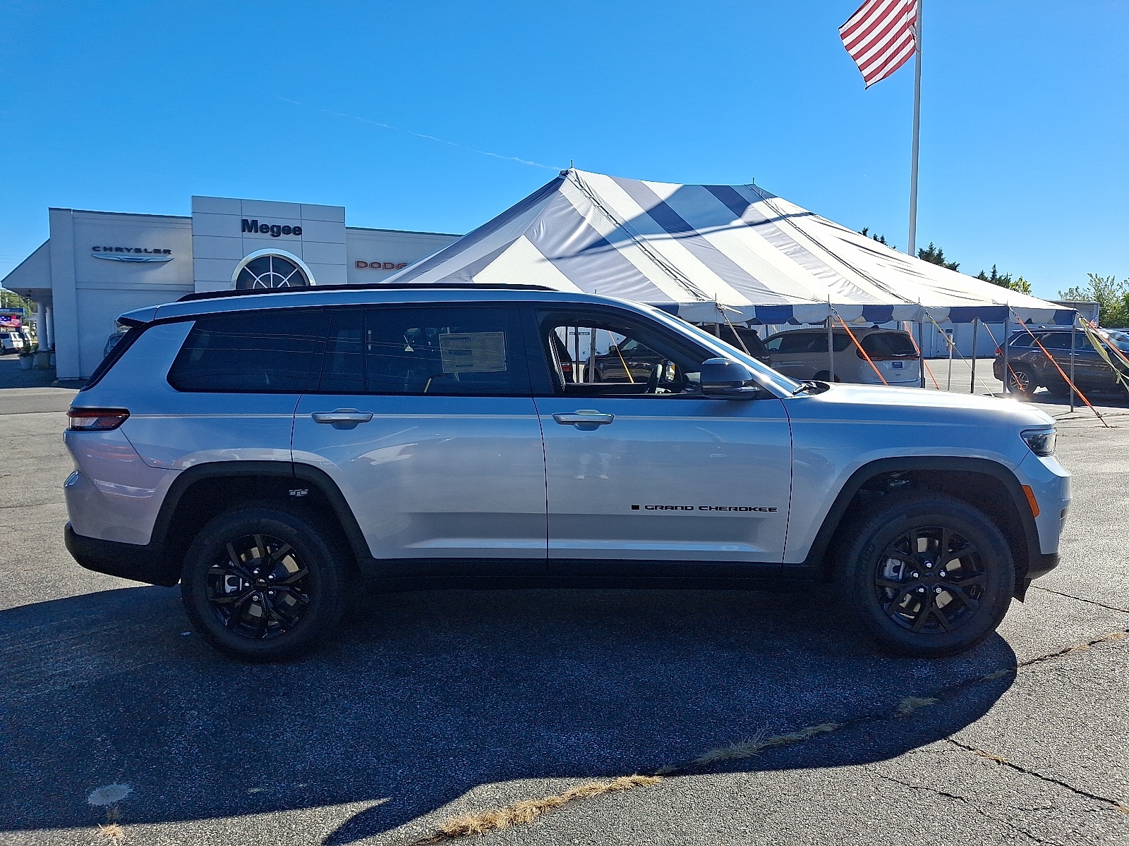 2025 Jeep Grand Cherokee L Altitude - Photo 7