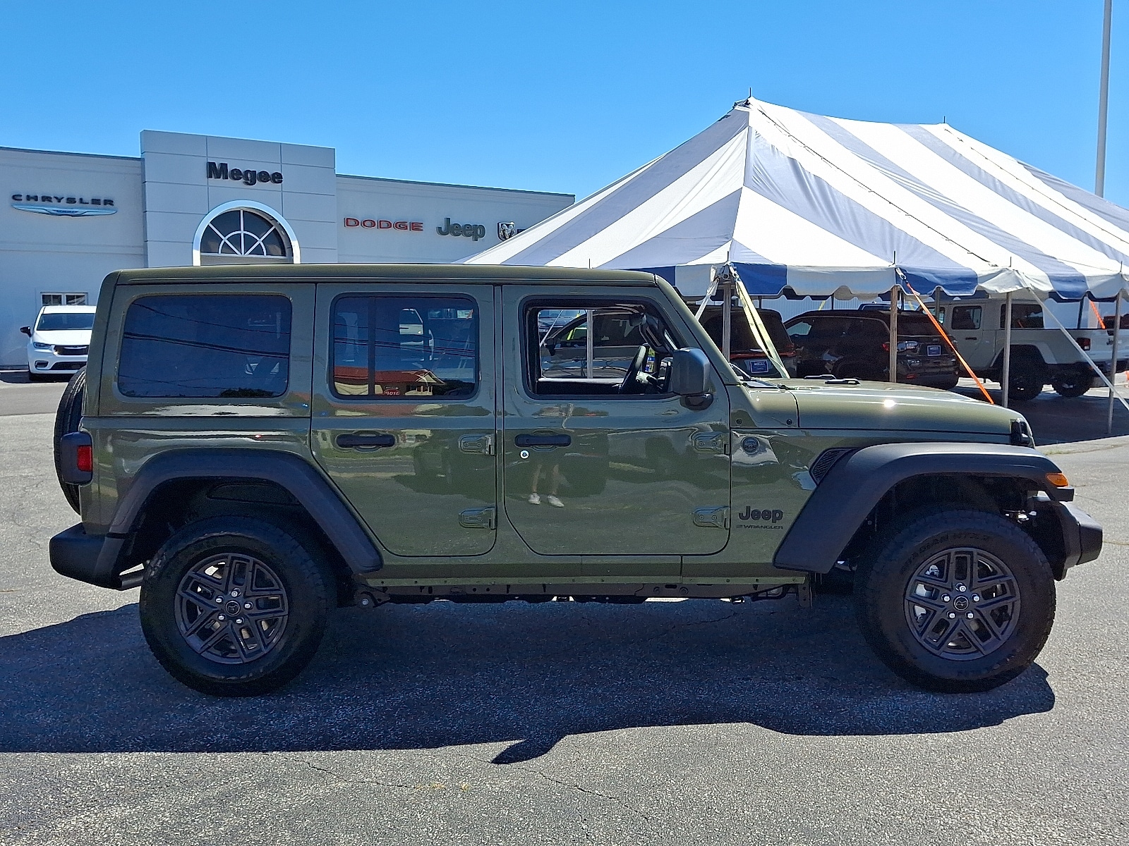 2025 Jeep Wrangler 4-Door Sport S - Photo 7